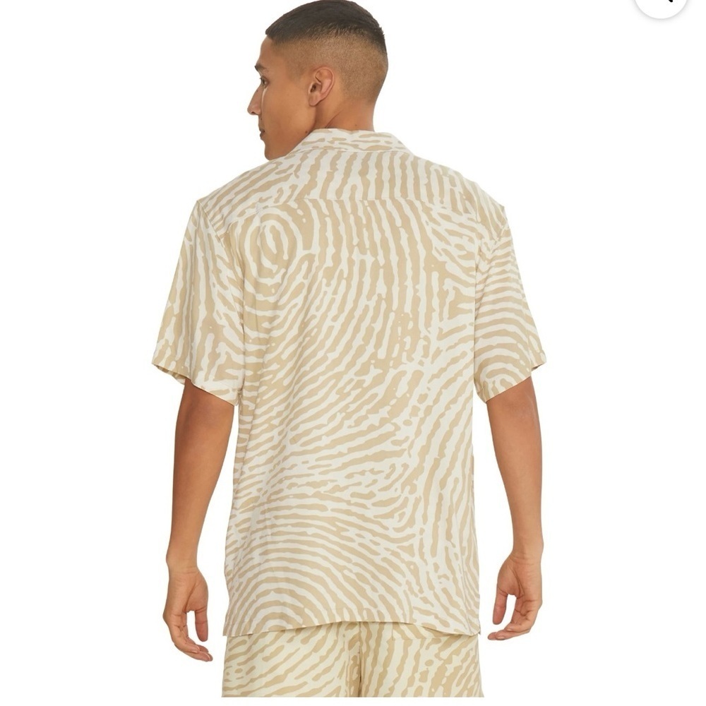 No Boundaries Zebra Print Men’s set in Beige and White Sz Large - Picture 3 of 11
